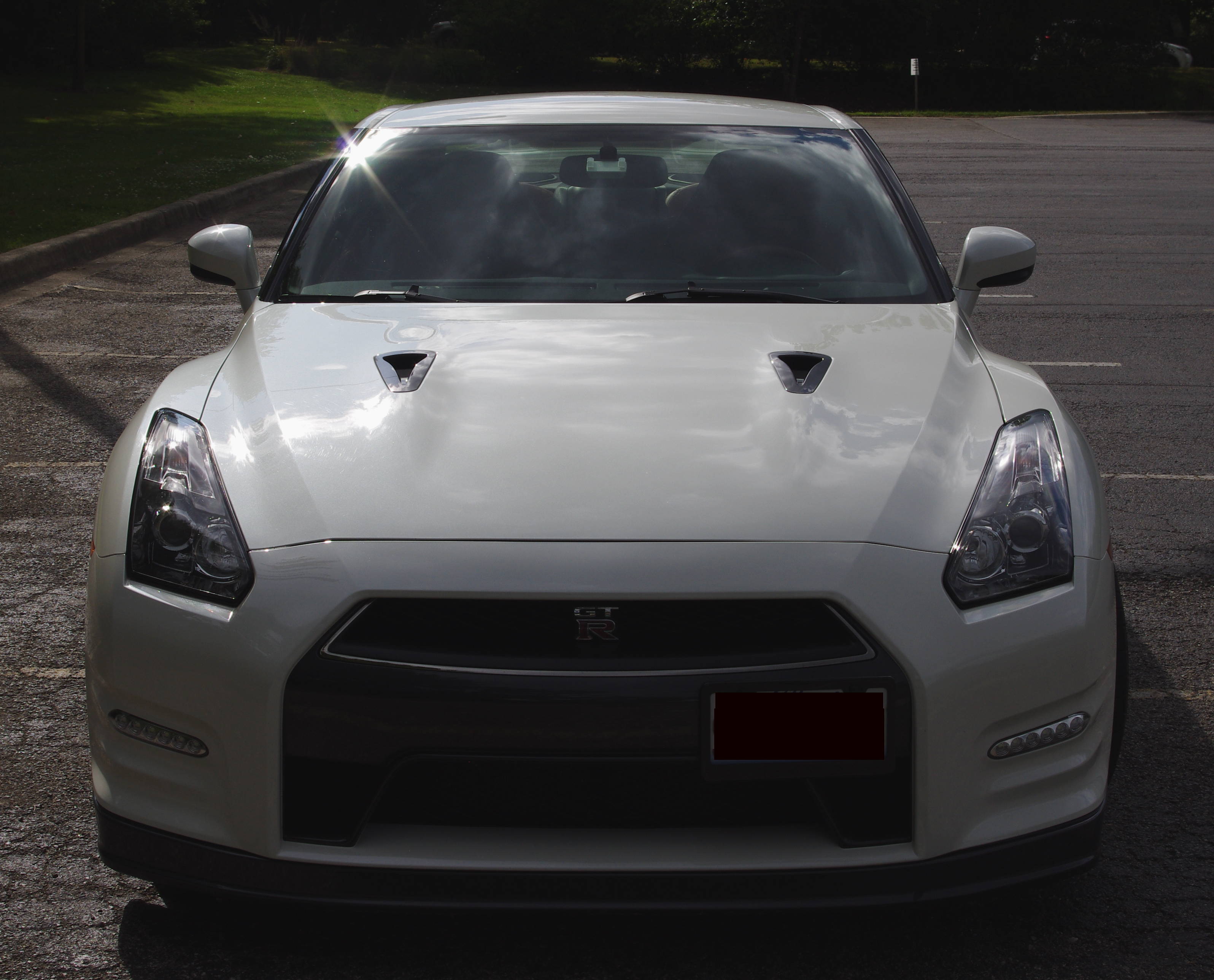 GT-R front view